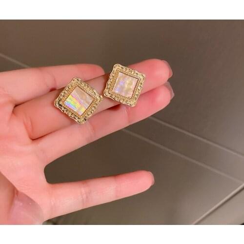 PERMIH Fashion Vintage Earrings For Women Korean Big Geometric Metal Gold Earrings Simple Stylish Female Earrings 2021 Trend