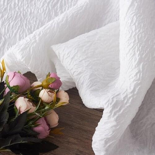 True mulberry silk tissu The jacquard embossed flowers fabric High-end customized dresses tissus