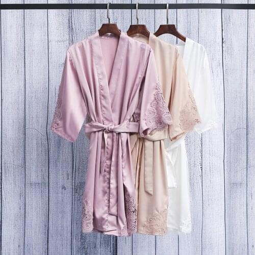 2020 New Satin Satin Lace Robe with Trim Gown Bridal Wedding Bride Bridesmaid Kimono Robe Bathrobe Silk Robe Satin Robes Women