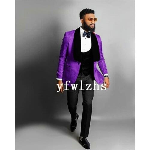 Handsome Embossing Groomsmen Peak Lapel Groom Tuxedos Wedding Dress Men Suits Blazer Prom Dinner (Jacket+Pants+Tie+Vest) A980