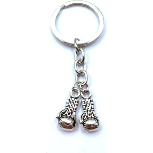 Fashion Keychain Boxing Gloves Pendant Boxer Sports Keychain DIY Mens Fighting Jewelry Car Keychain Ring Gift Souvenir