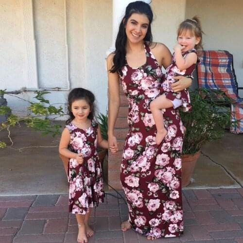 2019 new Family Look Outfits Mother Girl Dress Family Matching Clothes Mummy and Girl Dress Kids Parent Child Outfits