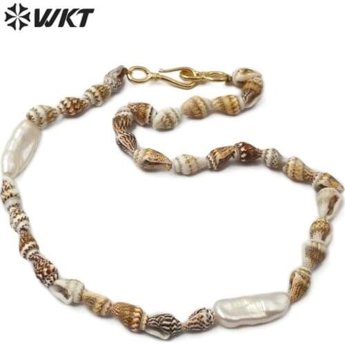 WT-JN099 Shell Theme Jewelry Natural Tiny Trumpet Shell Necklace With freshwater Pearl Pendant Shell Necklace 16" Necklace