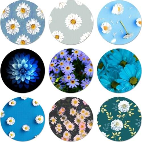 58mm blue flowers daisy Icons Pins Badge Decoration Brooches Metal Badges For Clothes Backpack Decoration