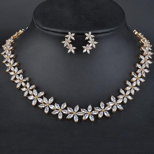 New Arrival Genuine Austrian Flower Crystal Delicate Gold Color Jewelry Set Engagement Gift Necklace+Earring Set GLN0095