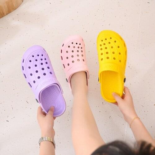 New summer couple slippers sandals outdoor non-slip hollow womens hole shoes drifting garden shoes beach shoes
