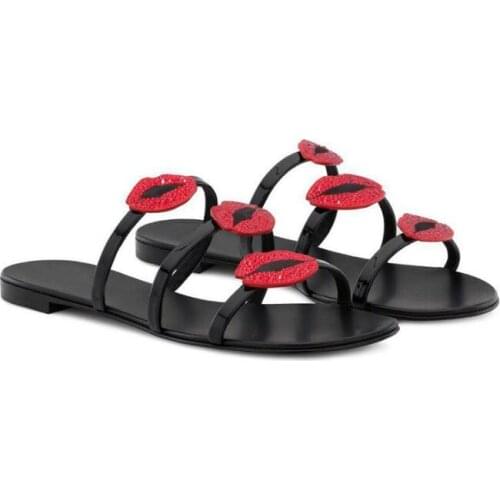 Carpaton Summer Newest Lips Designs Crystal Embellish Slippers for Woman Sexy Open Toe Flat Leather Shoes Beach Wearing Slides