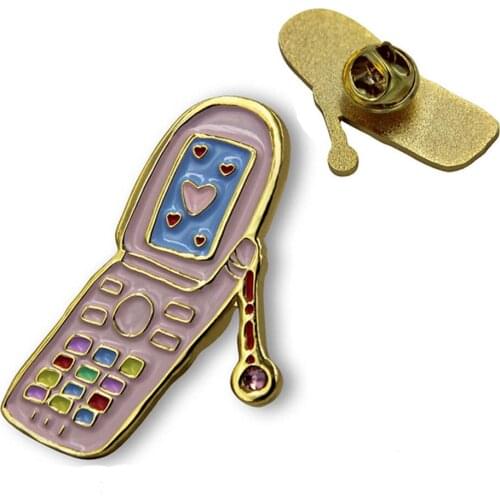 Customized Metal Soft Enamel Cute Cellphone Badge for Wedding Gift