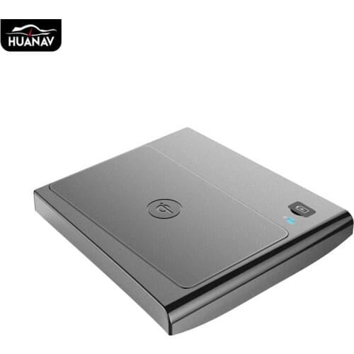 QI Wireless Charger For Toyota Prado 2018 2019 Intelligent Infrared Fast special Wireless Charging Car Phone Holder for iphone