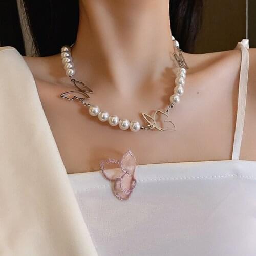 Retro Temperament Pearl Butterfly Necklace South Korea Dongdaemun Fashion Personality Net Celebrity Simple Trend Female