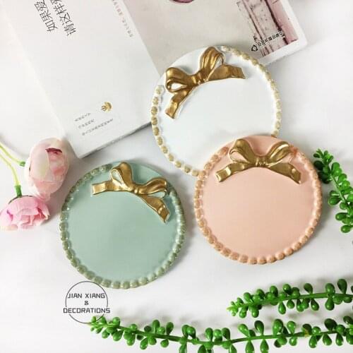 Japan and South Korea creative resin craft gifts dim sum cake dish bow ornaments