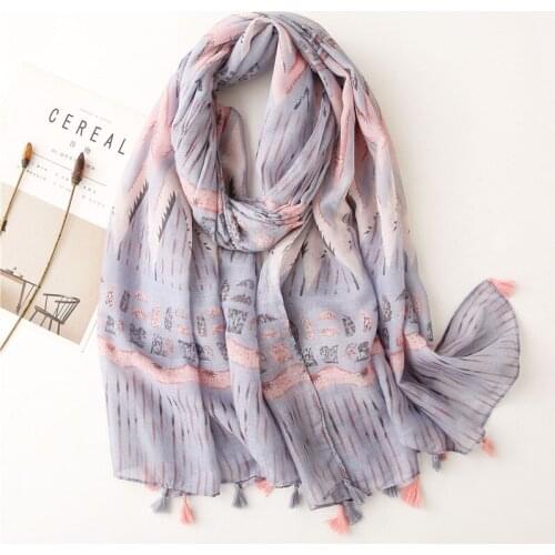 2021 Fashion Ombre Feather Print Tassel Scarf Shawls Long Soft Scarves Hijab Wrap
