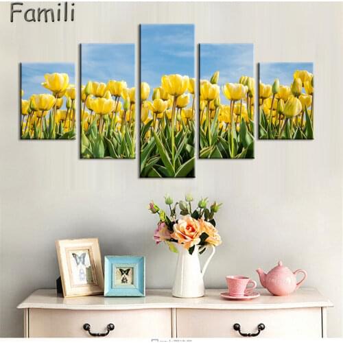 Famili Modular Paintings On The Wall
