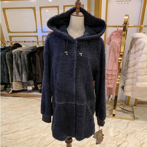 Winter Casual Solid Karakul Sheep Fur Coat Women Long Sleeve Long Jacket Turn Down Collar Lamb Fur Coat Outerwear Fourrure