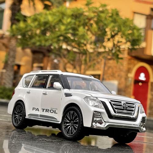 1:24 Nissan Patrol Metal Alloy Car Model Diecast Toy Off-road Vehicle Model Simulation Sound Light Collection Childrens Toy Gift
