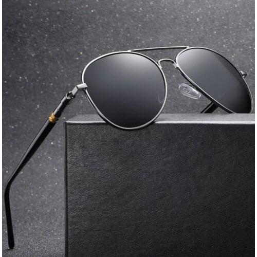 Mens Polarized Sunglasses Men Women Driving Pilot Vintage Sun Glasses Brand Designer Male Black Sunglasses For Man Women UV400