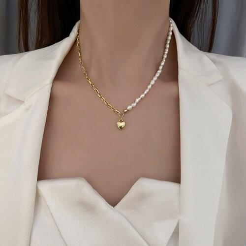 LOVOACC Chic Natural Freshwater Pearl Necklaces for Women Asymmetric Gold Color Linked Chain Love Heart Pendant Necklace Jewelry