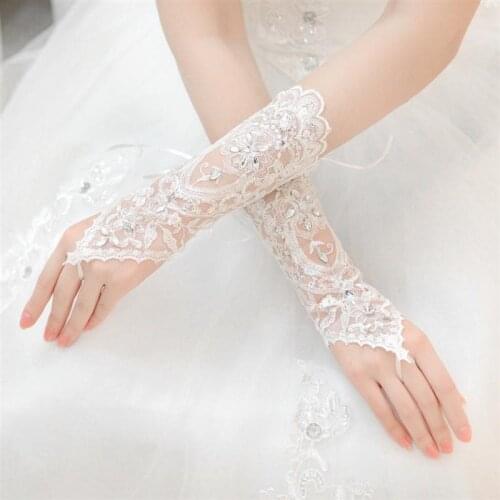 White Short Wedding Gloves Women Fingerless Bridal Gloves Elegant Rhinestone White Lace Gloves for Bridal Wedding Accessories