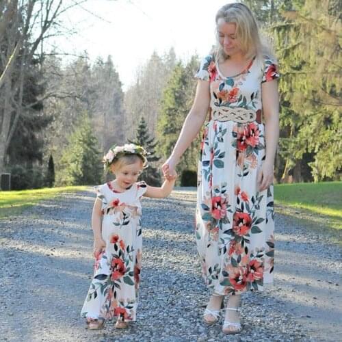 Summer Family Mother Daughter Macthing Dresses for Women Fashion Flower Mum Baby Mommy and Me Clothes Girls Long Beach Dress