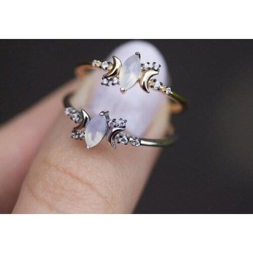 Fashion White Opal Sailor Moon Rhinestone Crystal Crescent Finger Ring For Women Moonstone Healing Engagement Wedding Jewelry