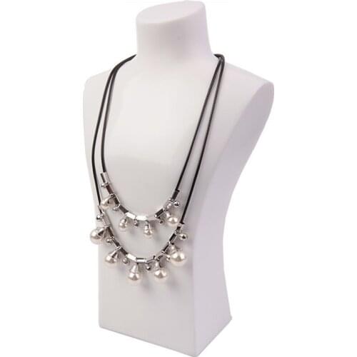 Resin Portrait Necklace Display Stand Holder Jewellry Mannequin Bust For Necklace Pendant Window Display 17*29cm