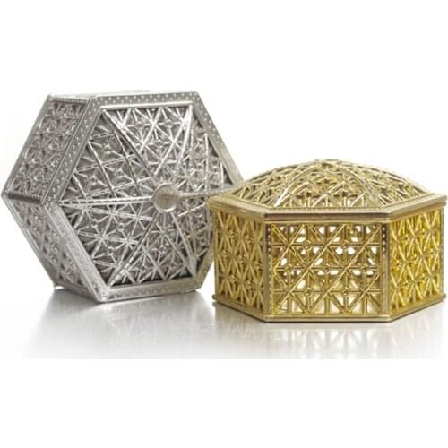 1PCS/mini creative candy box hollow gold-plated aromatherapy box baby shower birthday party wedding candy box storage box