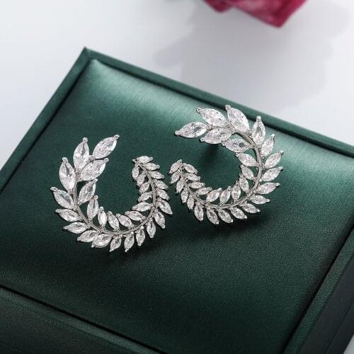 USTAR New White Cubic Zirconia Leaves Earrings for Women Female Round Earrings Fashion Jewelry Gifts