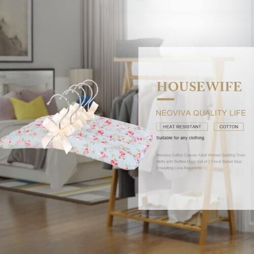1pc Flower Printed Cotton Fabric Sponge Hanger Elegant Sponge Padded Clothes Hanger Clothes Suit Dress Hangers Random Printing