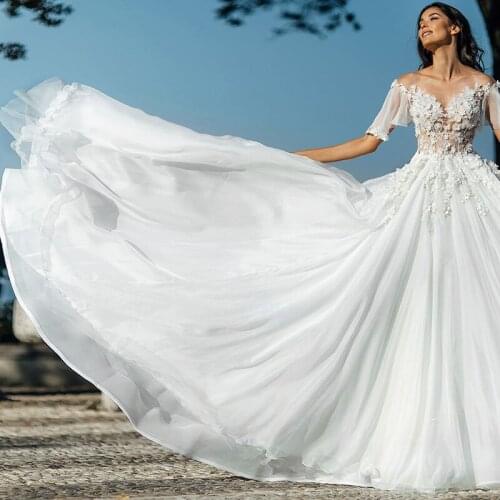 Half Sleeves Wedding Dress A Line Applique Tulle Sweep Train Bridal Dress robe de soirée de mariage