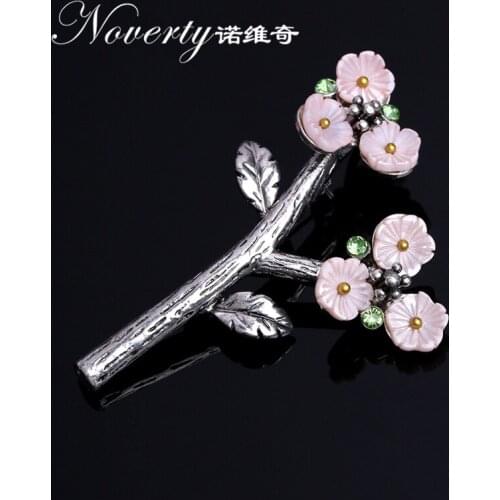WICHMOMO Flower Brooches For Clothes