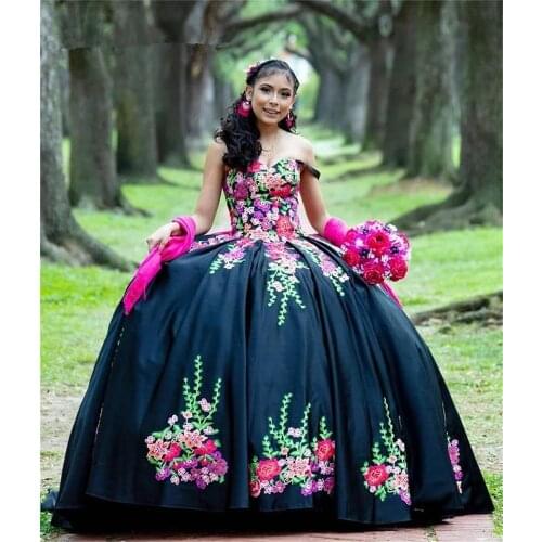 2021 Black Ball Gown Quinceanera Dresses Gorgeous Off Shoulder Prom Gowns 3D Flowers Sweet 15 16 Dress Party Wear XV Anos