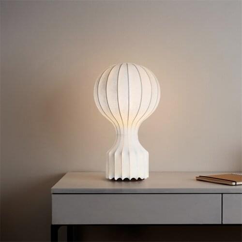 Nordic Fabric Art Modeling Table Lamp Post-modern Bedroom Hotel Bedside Lamp Model Room Living Room Study Decorative Table Light