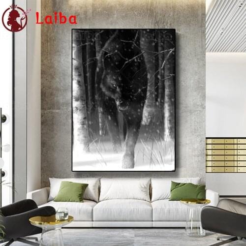 Diamond Embroidery animals black wolf in the snow Diamond Painting Full Square round drill Mosaic Cross Stitch Wall Art