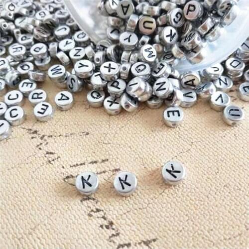 Free Shipping 100pcs 4*7MM Silver Letter K Beads Flat Coin Round Shape Vintage Plastic Acrylic Alphabet Bracelet Spacer Beads