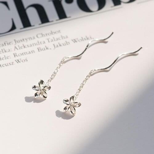 Attractive New Elegant Ladies Flower Earrings Eye-catching All Match Decorative Long Dangle Dandelion Banquet Office Earrings