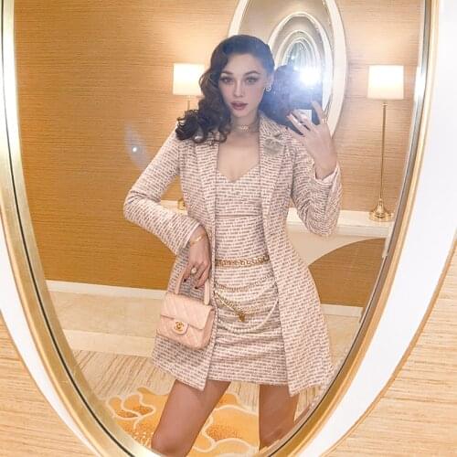 Le Palais Vintage Spring New Vintage Women Suit Tweed Pink 3 Piece Setlong Sleeve Coat Sexy V Neck Crop Top Collect Waist Skirts