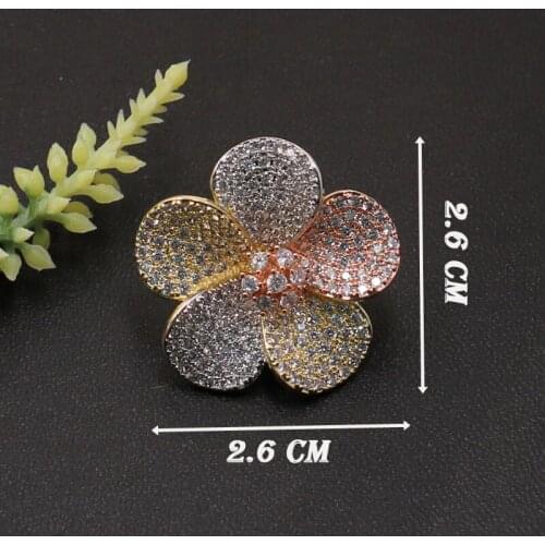 Lanyika Fashion Jewelry Trendy Blooming Flower Brooch Pin for Engagement Wedding Micro Paved Zircon Popular Gifts