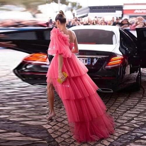 High Low Party Dresses Ruffle Lush Tulle Formal Dress vestido de fiesta One Shoulder Half Sleeves Prom Gowns Celebrity Dress