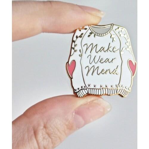 Make Wear Mend Sweater Enamel Pins Fashion Cartoon Creativity Repair Knitters Flair Lapel Pin Jacket Jeans Badge Accessories