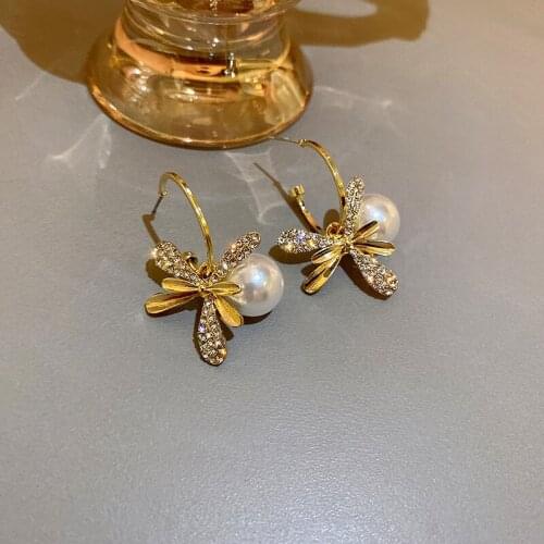 VSnow Korean Fashion Oversize Simulation Pearl Flower Hoop Earring for Women Gold Color C Shape Rhinestone Metal Earring Jewelry