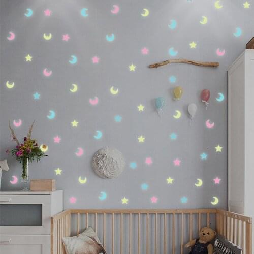 100pcs Luminous Wall Stickers Glow In The Dark Stars Sticker Decals for Kids Baby Rooms Colorful Fluorescent Stickers Home Decor