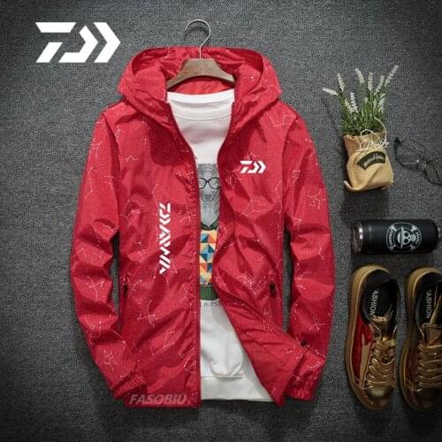 Daiwa Men Spring Outdoor Fishing Clothing Sports Windbreaker Camouflage Breathable Fishing Jacket Hooded Thin Fishing Clothes