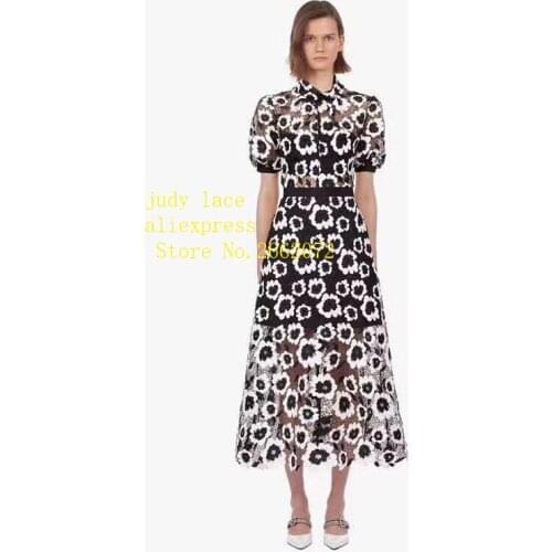 5yards/bag Water-soluble embroidered hollow fabric of white flowers with black background is used for dress and wedding dress