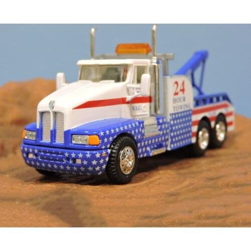 Alloy HO Ratio 1/87 Kenworths Fire Truck Rescue Vehicle Tank Car Model Train Sand Table Decoration Static Scene Gift with Doll