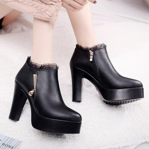 2019 new thick with high heel platform deep mouth single shoes thick lace lace large size 40-43 yards womens shoes