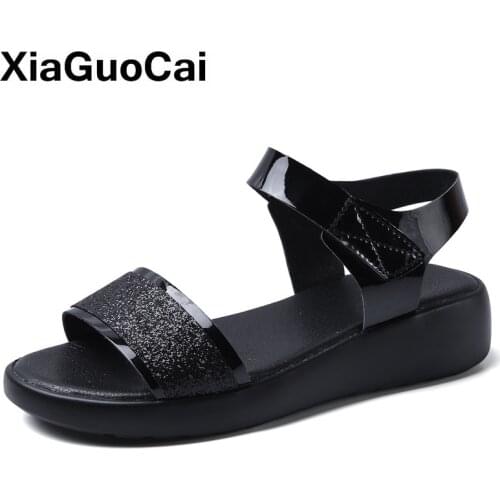 2020 Women Shoes Summer Female Sandals Outside Fashion Breathable Flats Casual Buckle Strap Ladies Beach Shoes Cheap Hot Sale