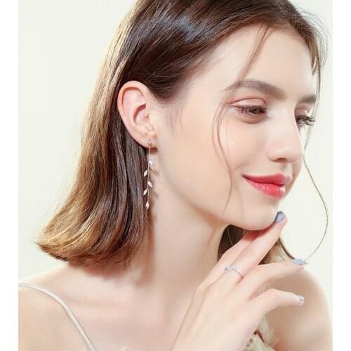 Silver Plated Dangle Hanging Zircon Rhinestone Long Drop Earring For Women Korean Style Charm Crystal Willow Leaf Tassel Earring
