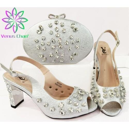 2020 New Arrival Restriction Special Design Italian Sweet Ladies Mathing Shoes and Bags Set in Silver Color For Party