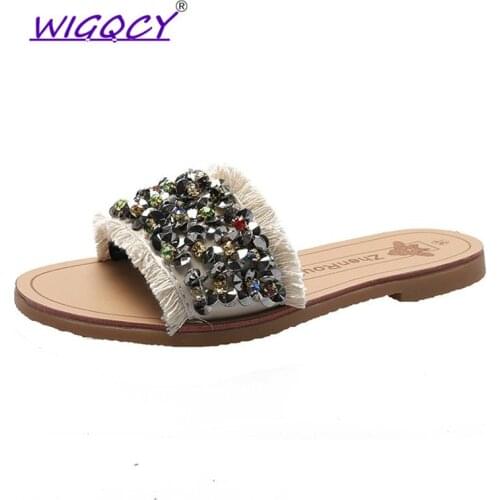 Bling flat slippers women 2019 new summer shoes women Fashion Wild Open toe Mixed Colors Rubber sole Comfortable ladies shoes