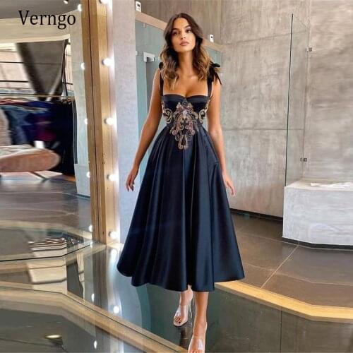 Verngo 2021 Navy Blue Satin A Line Short Evening Party Dresses With Adjust Straps Sweetheart Applique Tea Length Prom Gowns